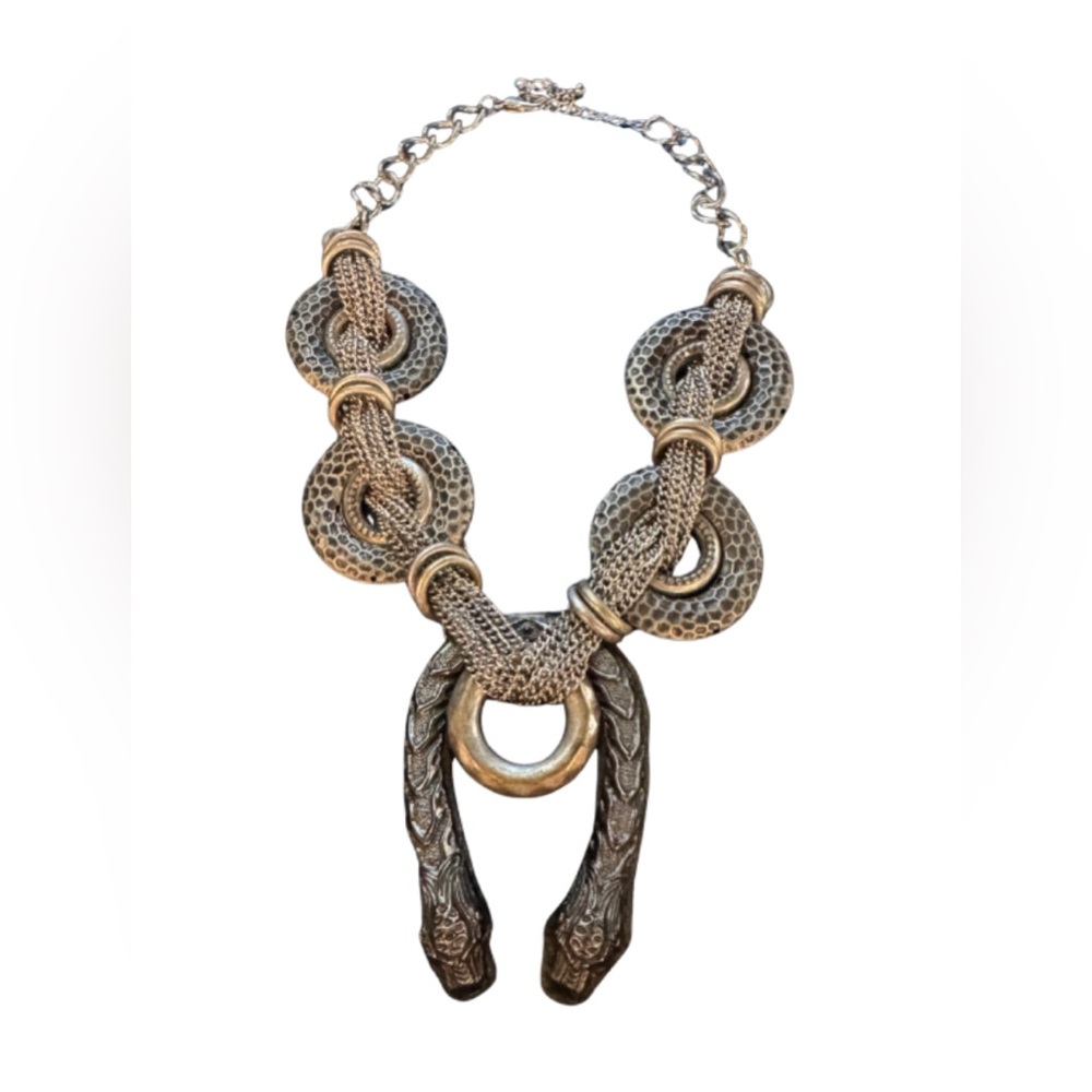 Come See Me! Custom Jewelry, Luxury and Designer Unique Bags.